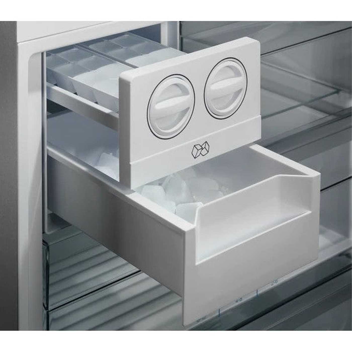 AEG_RCB646E3MB_Koelkast_5