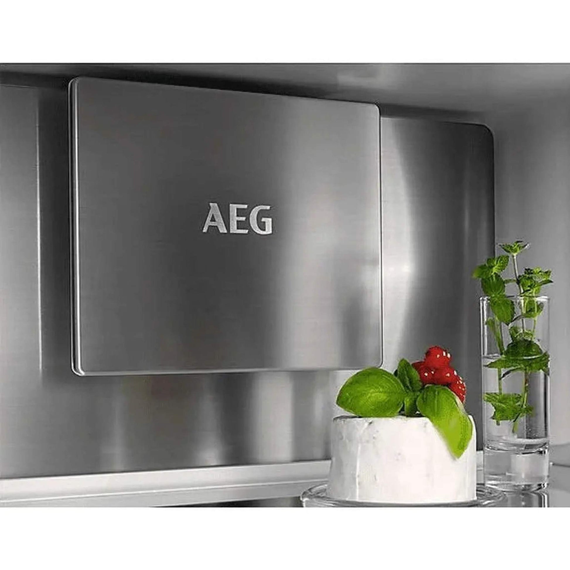 AEG_TSC8M181DS_Koelkast_4