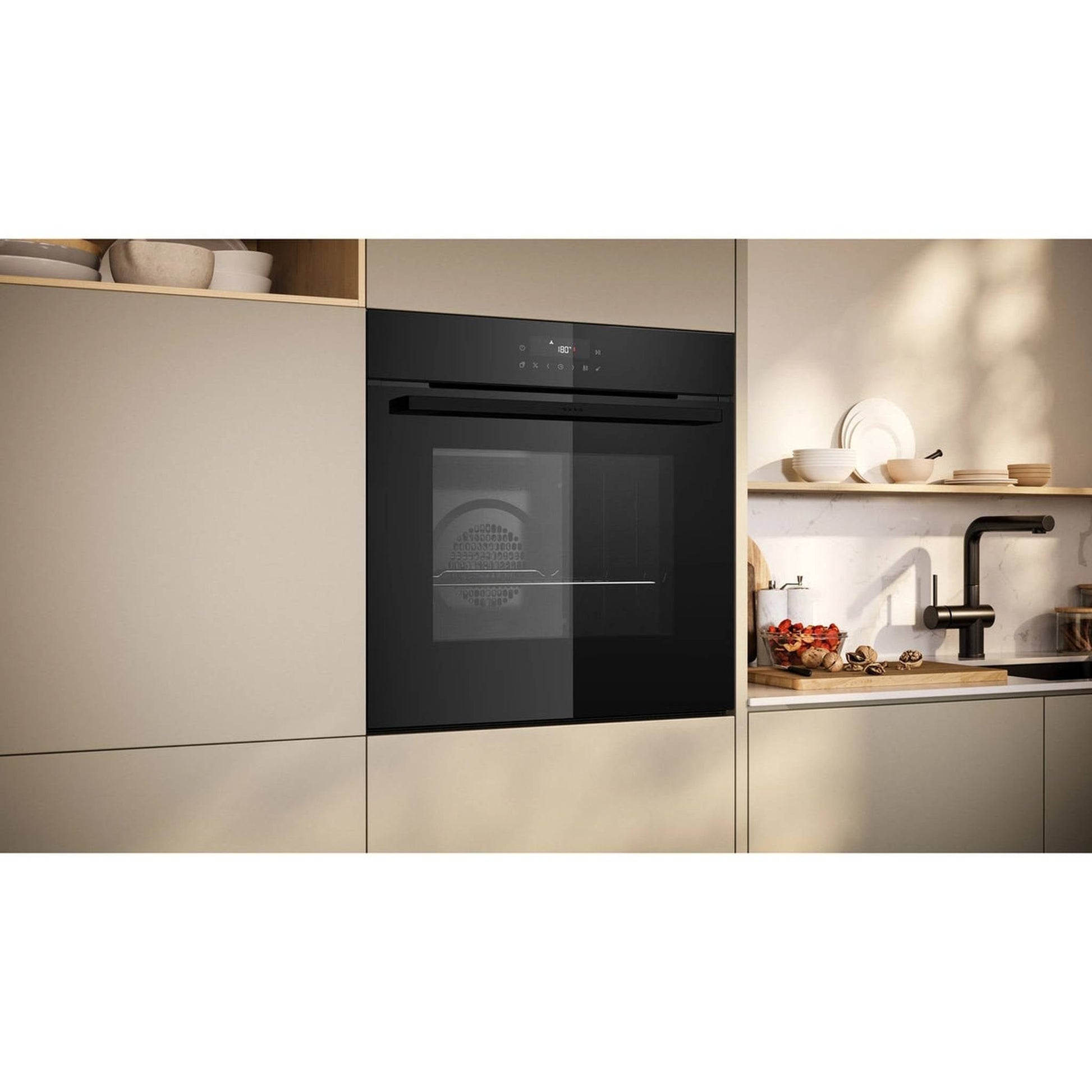 Neff B2CCJ7AK3 Inbouw Oven – 71L Capaciteit met Hydrolytische & Pyrolytische Zelfreiniging en Kinderslot